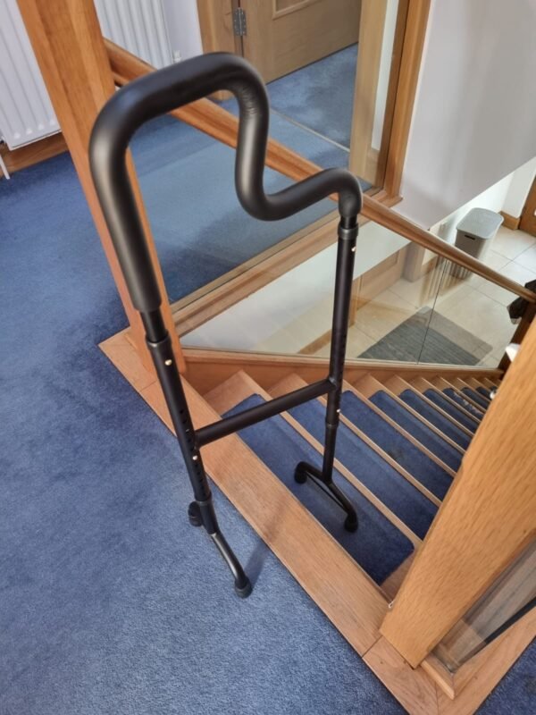 Mobility cane for stair climbing - ClimbMaster support tool